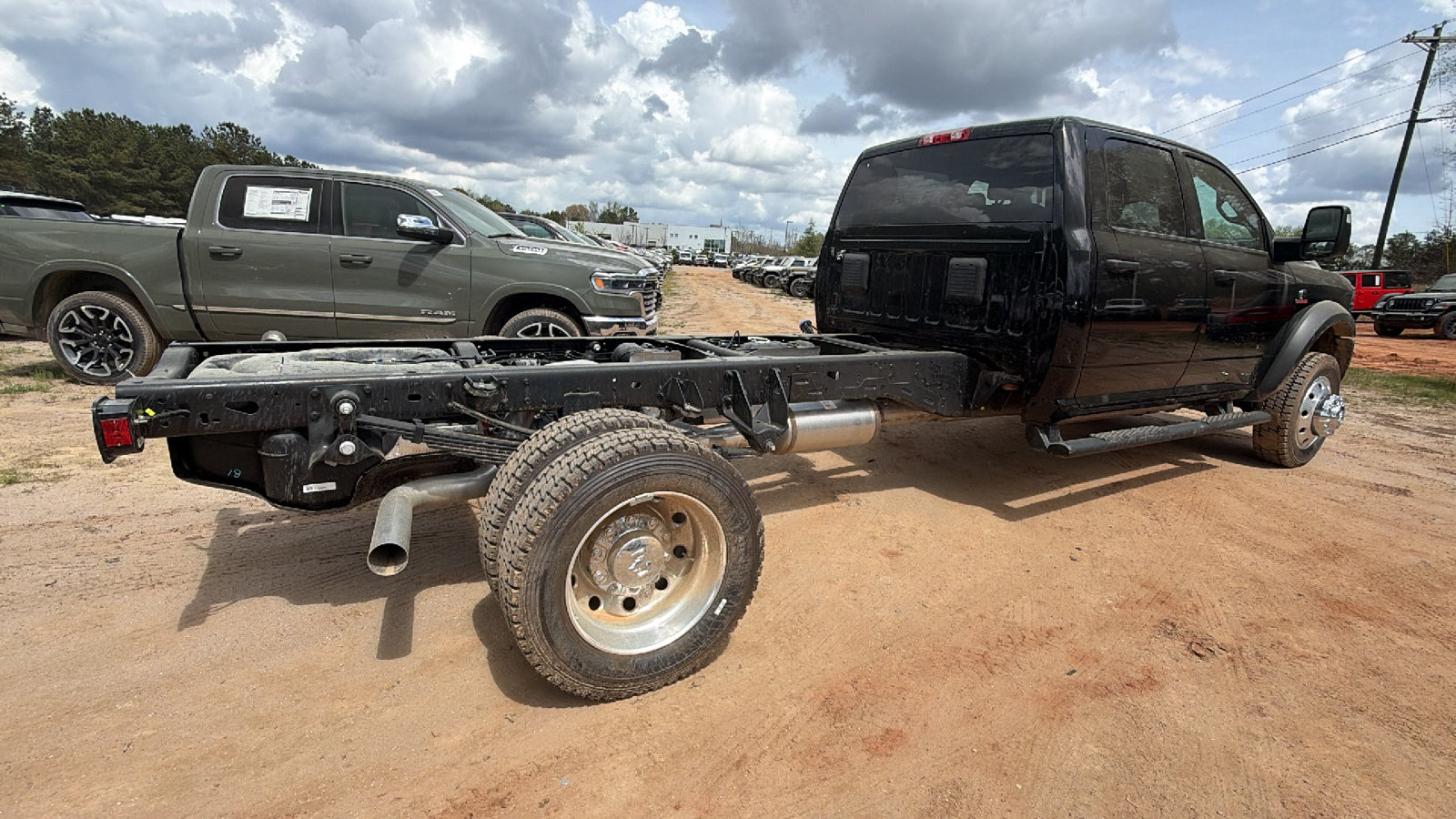 New 2026 RAM 5500 Tradesman w/ Chrome Appearance Group AWD/4WD image 8