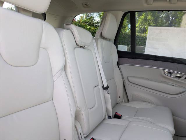 New 2026 Volvo XC90 T8 Ultra w/ Protection Package Premier AWD/4WD image 13