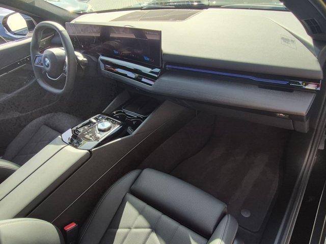Certified 2024 BMW 530i xDrive AWD/4WD image 23