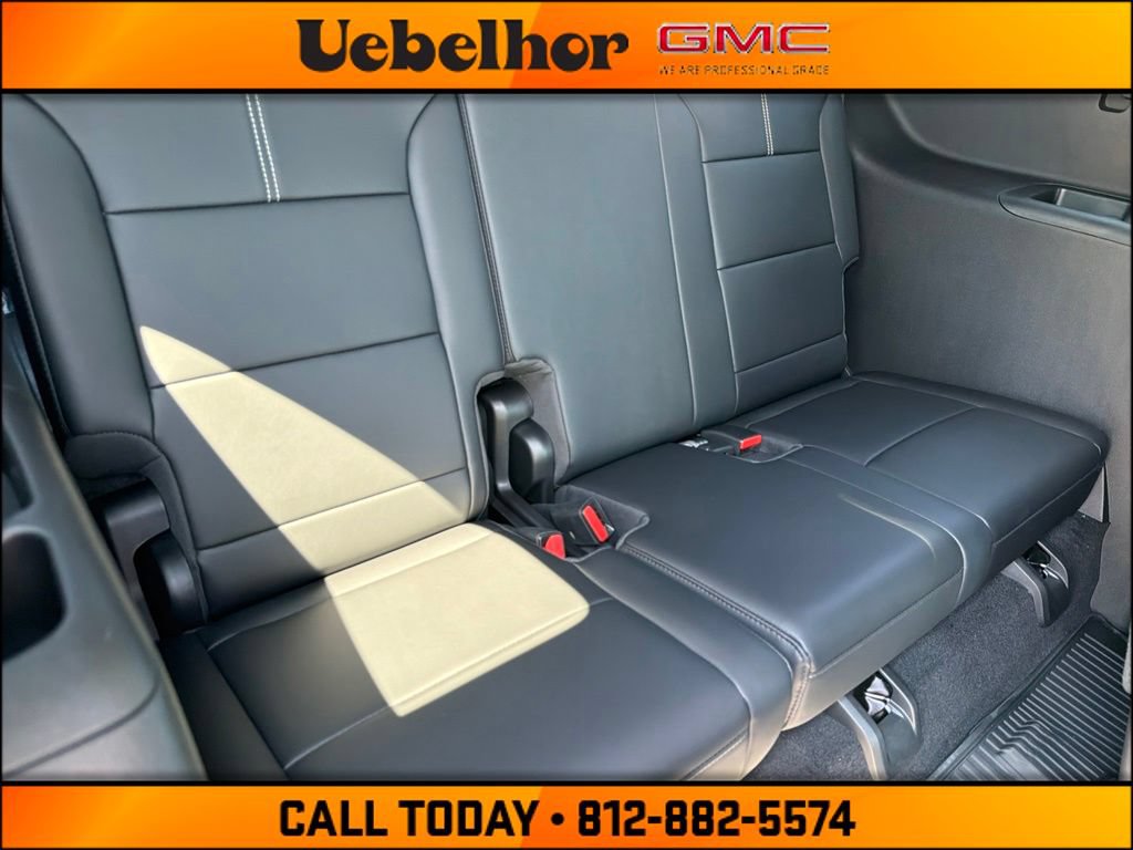 New 2026 GMC Acadia Elevation w/ Elevation Premium Package AWD/4WD image 8
