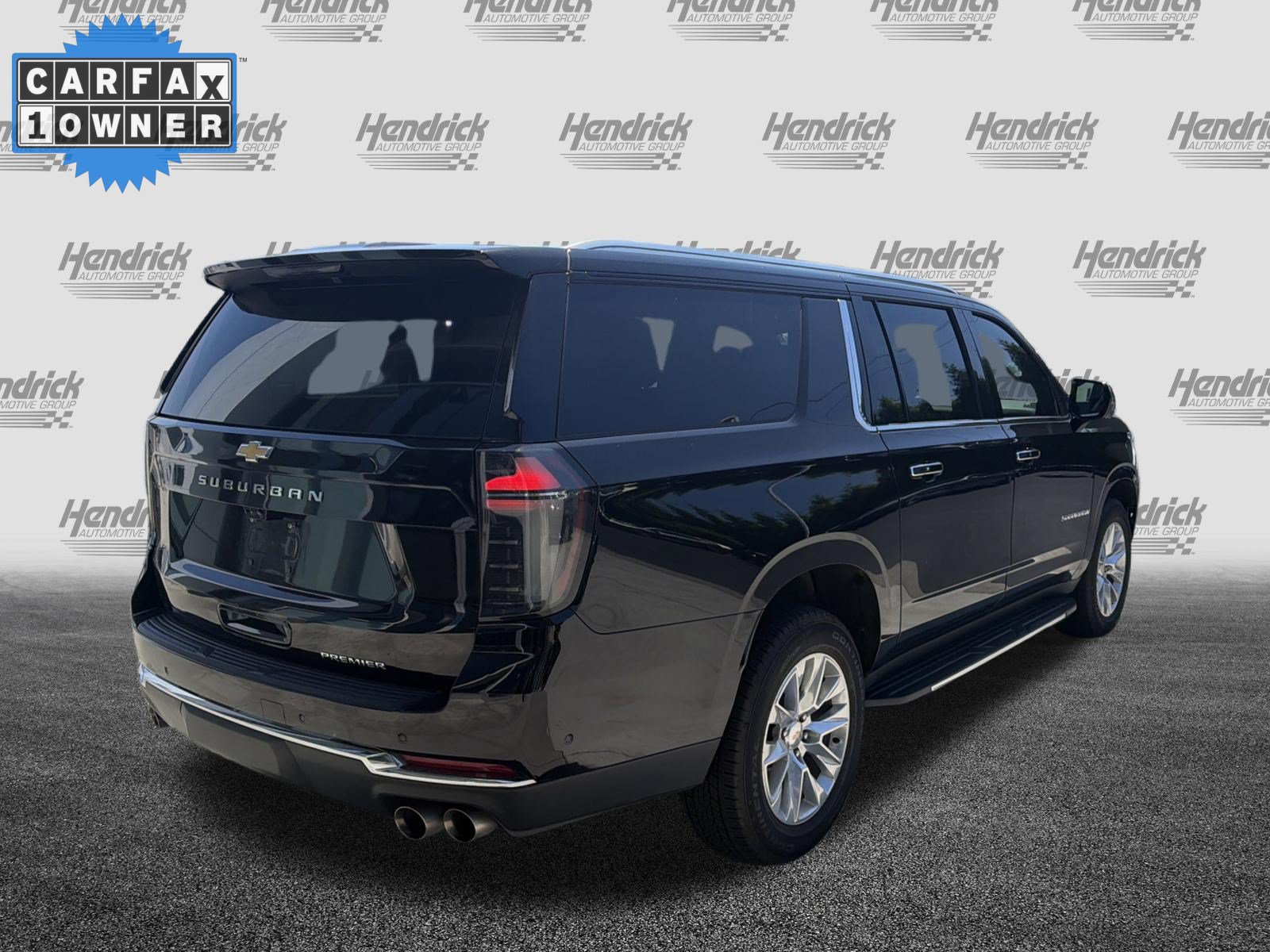 Used 2025 Chevrolet Suburban Premier AWD/4WD image 10