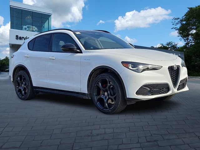 New 2026 Alfa Romeo Stelvio Sprint AWD/4WD image 2