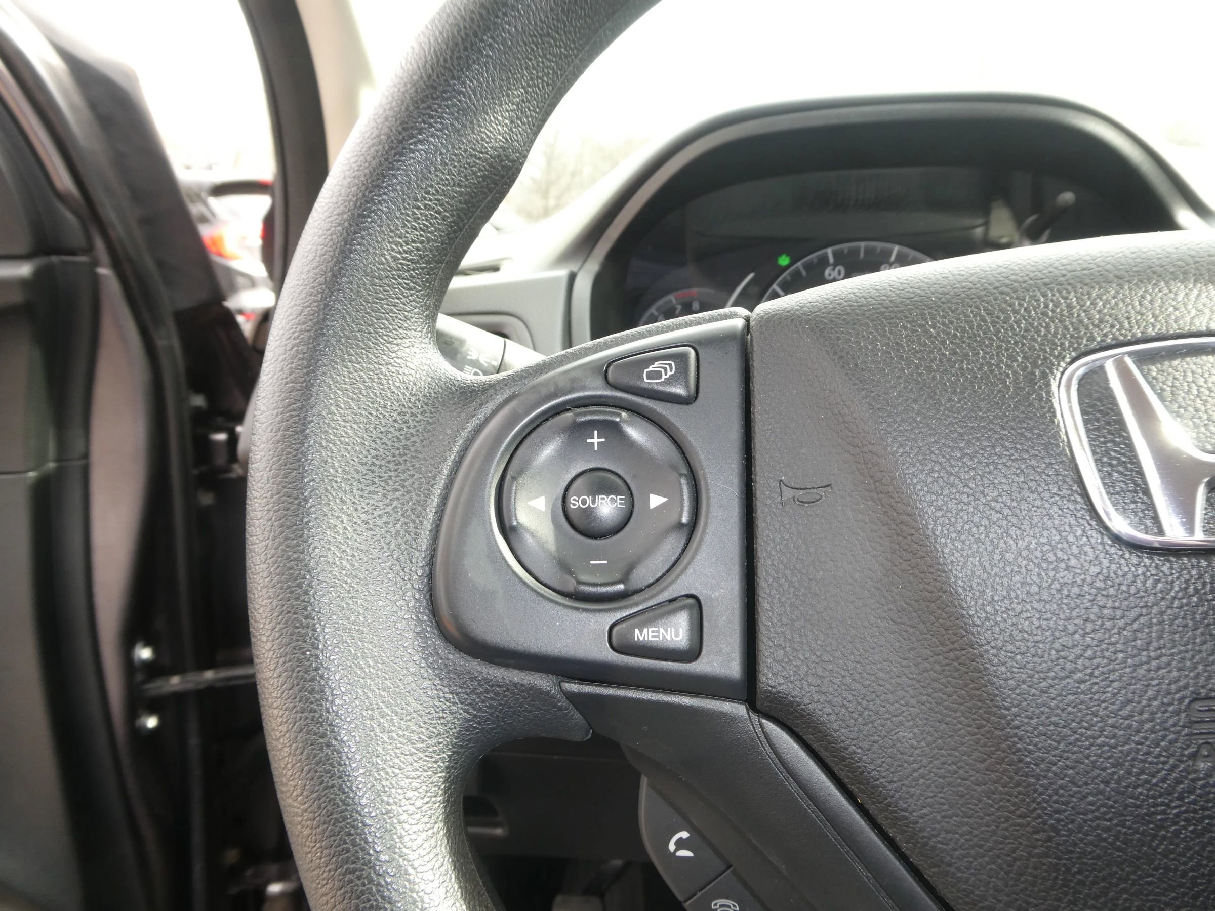 Used 2014 Honda CR-V LX image 16