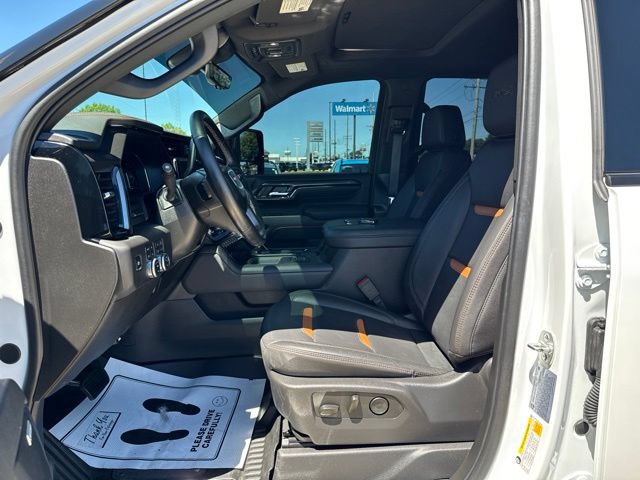 Used 2025 GMC Sierra 2500 AT4 w/ AT4 Premium Plus Package AWD/4WD image 15