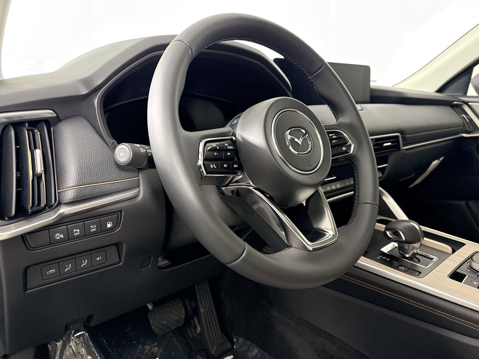 New 2026 MAZDA CX-90 Plug-In Hybrid w/ Preferred AWD/4WD image 4