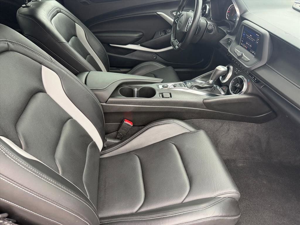 Used 2023 Chevrolet Camaro LT image 18