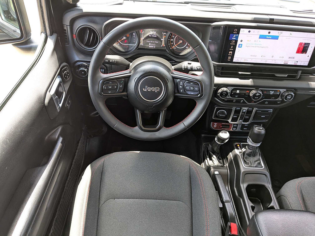 Used 2024 Jeep Wrangler Unlimited Rubicon AWD/4WD image 16