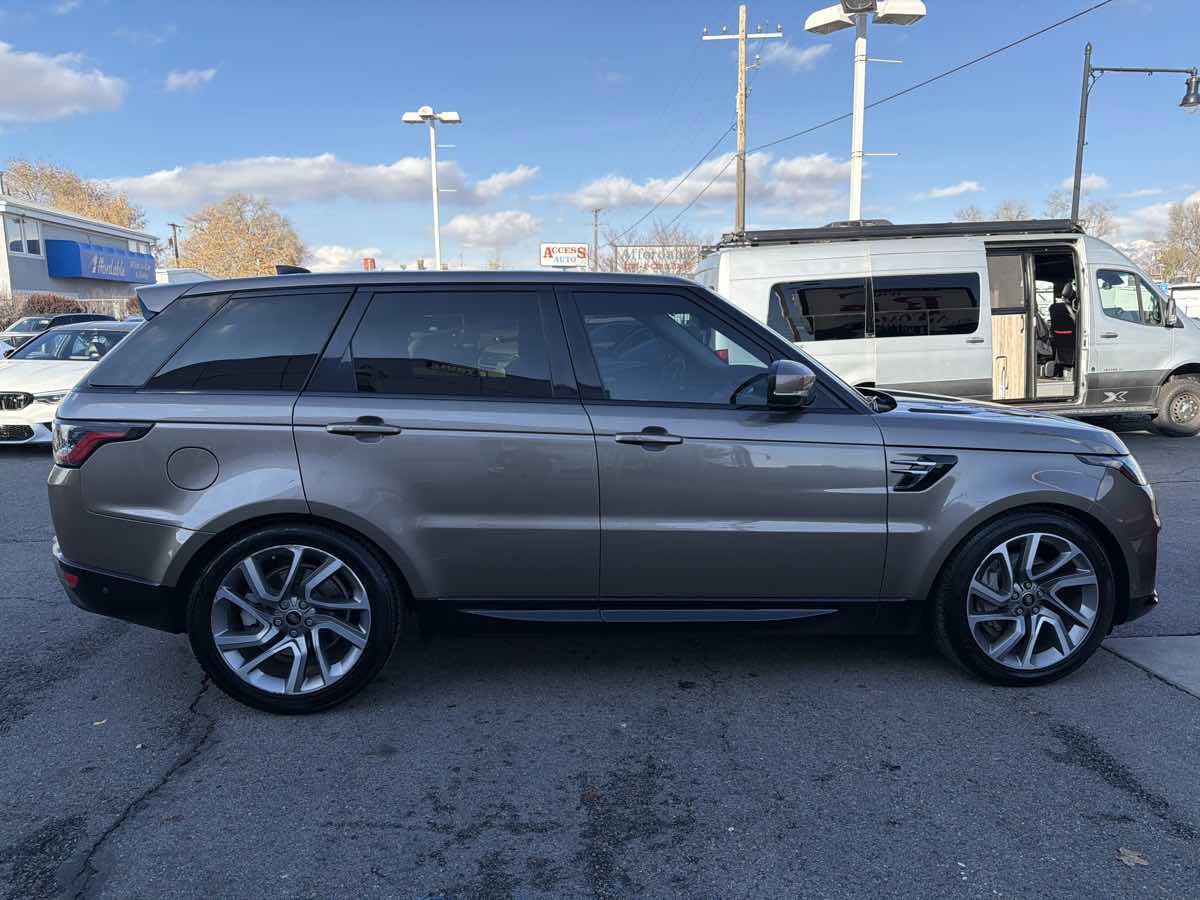 Used 2018 Land Rover Range Rover Sport HSE image 6