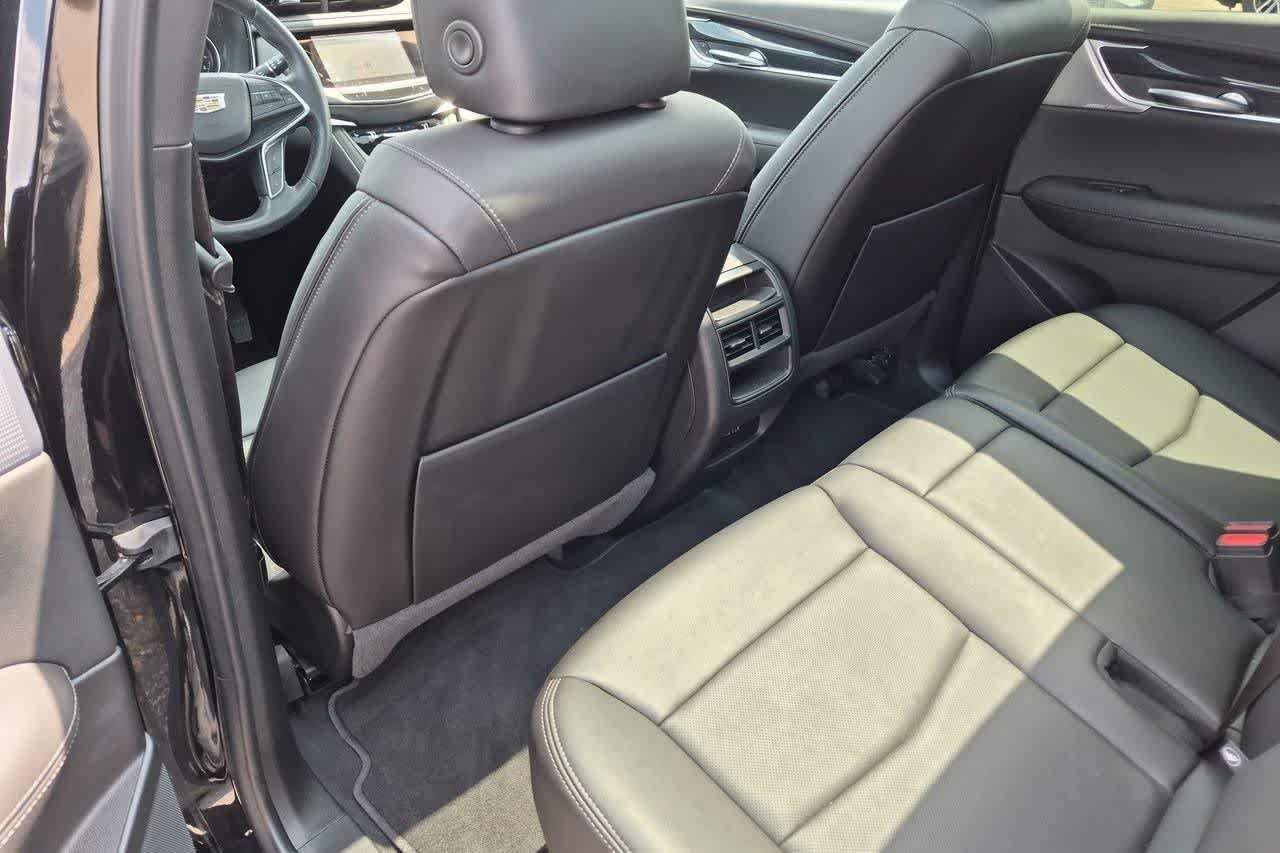 Used 2024 Cadillac XT5 Premium Luxury AWD/4WD image 18