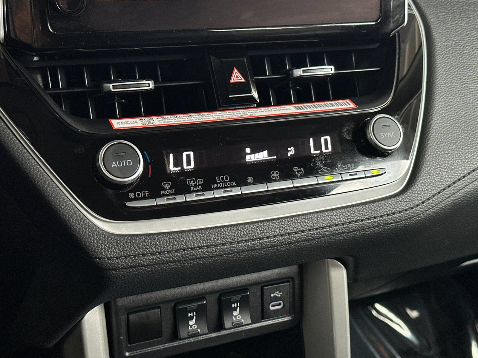 Used 2025 Toyota Corolla Cross XLE FWD image 18