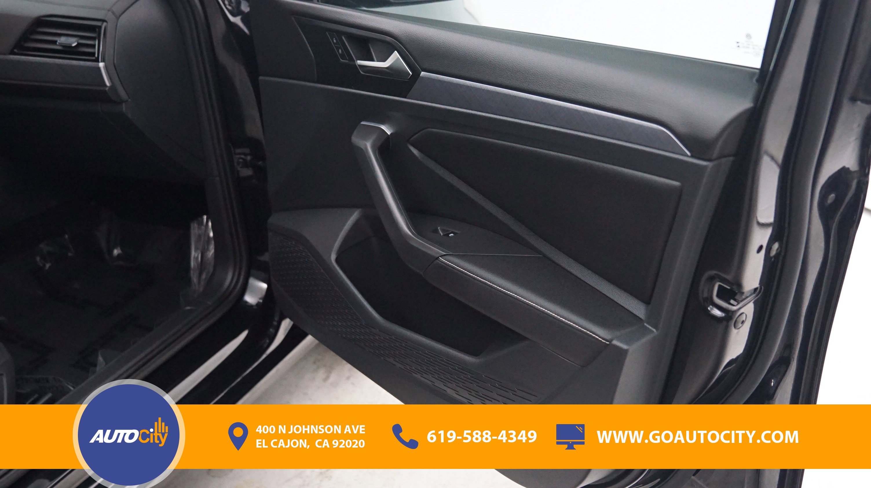 Used 2024 Volkswagen Jetta SE image 16