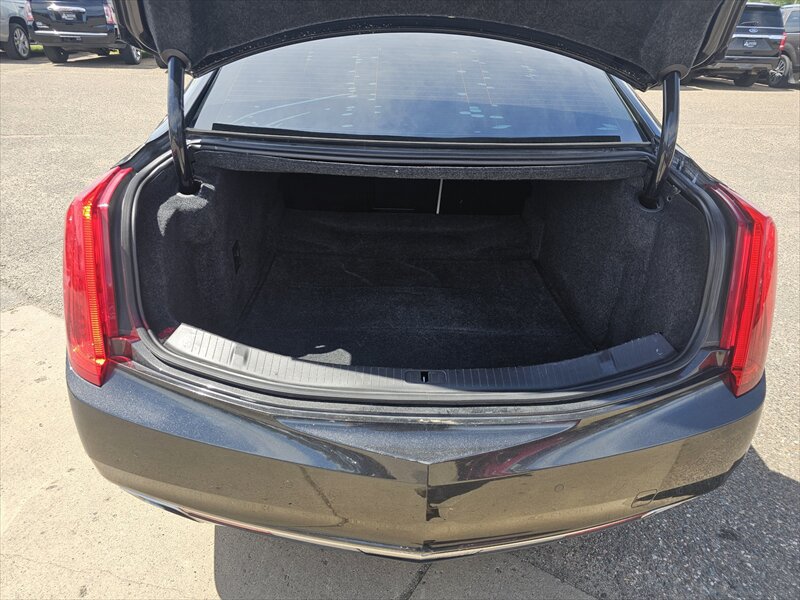 Used 2013 Cadillac XTS Premium FWD image 11