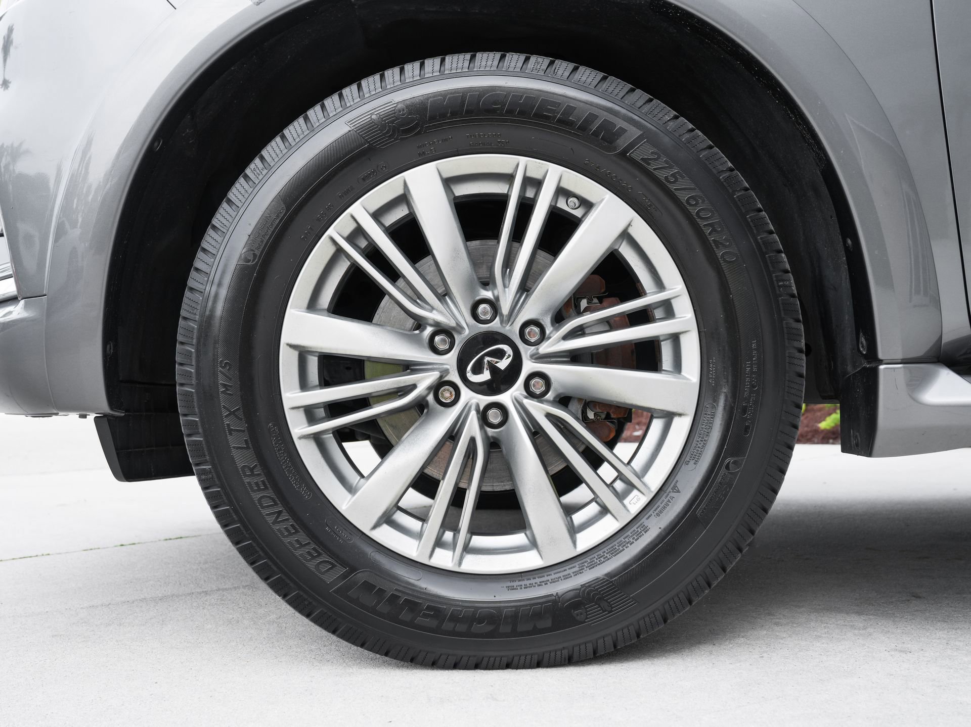 Certified 2019 INFINITI QX80 Luxe w/ All-Season Package RWD image 31