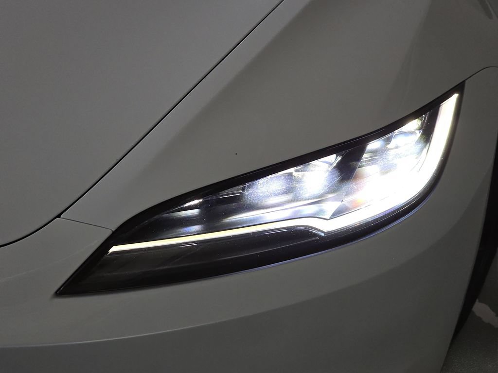 Used 2024 Tesla Model 3 Standard Range RWD image 33