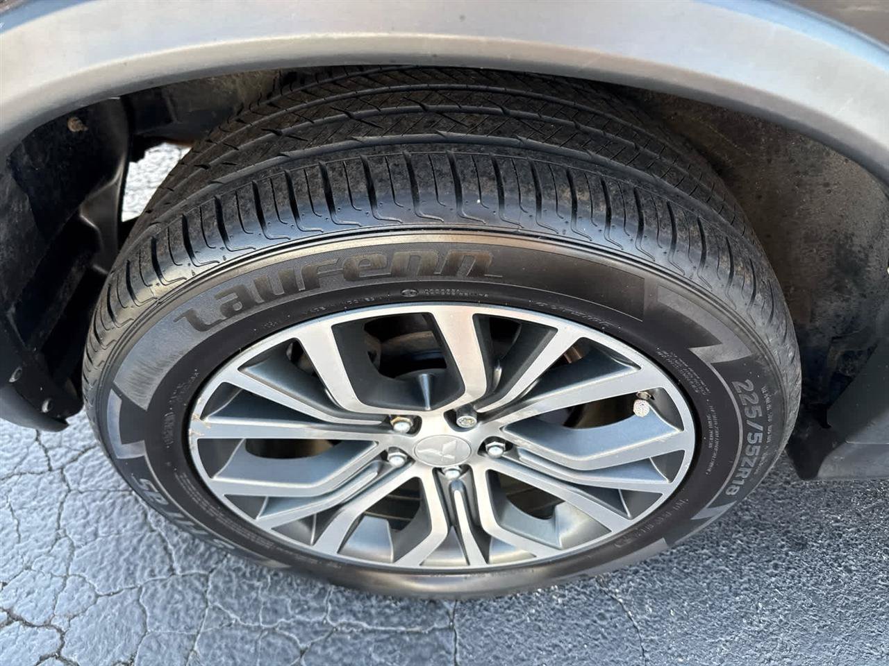 Used 2017 Mitsubishi Outlander Sport ES FWD image 9