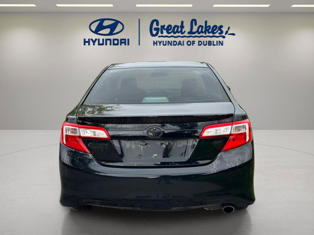 Used 2014 Toyota Camry SE FWD image 4