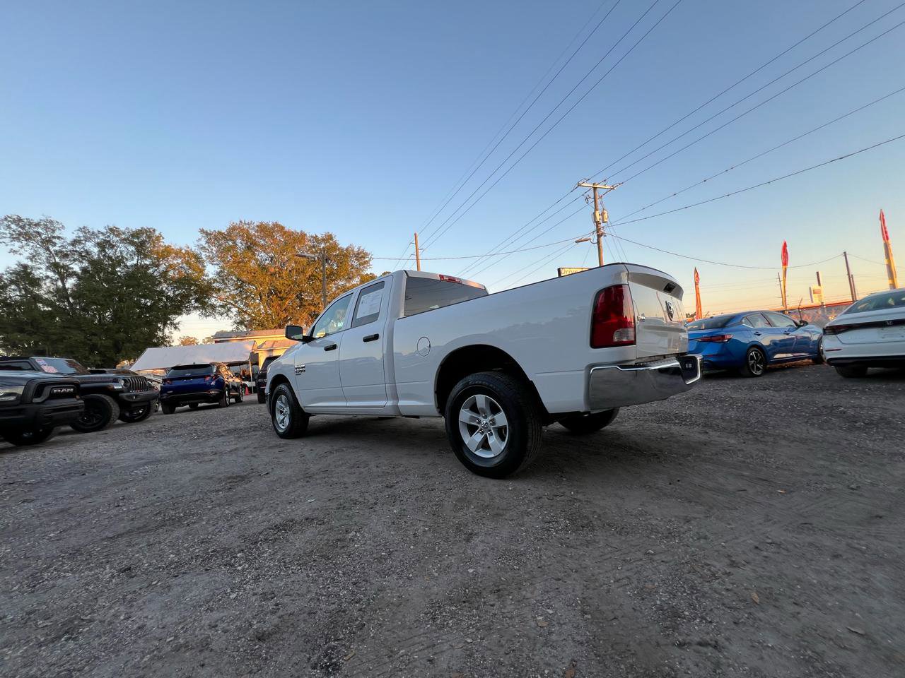 Used 2024 RAM 1500 Classic SLT AWD/4WD image 40