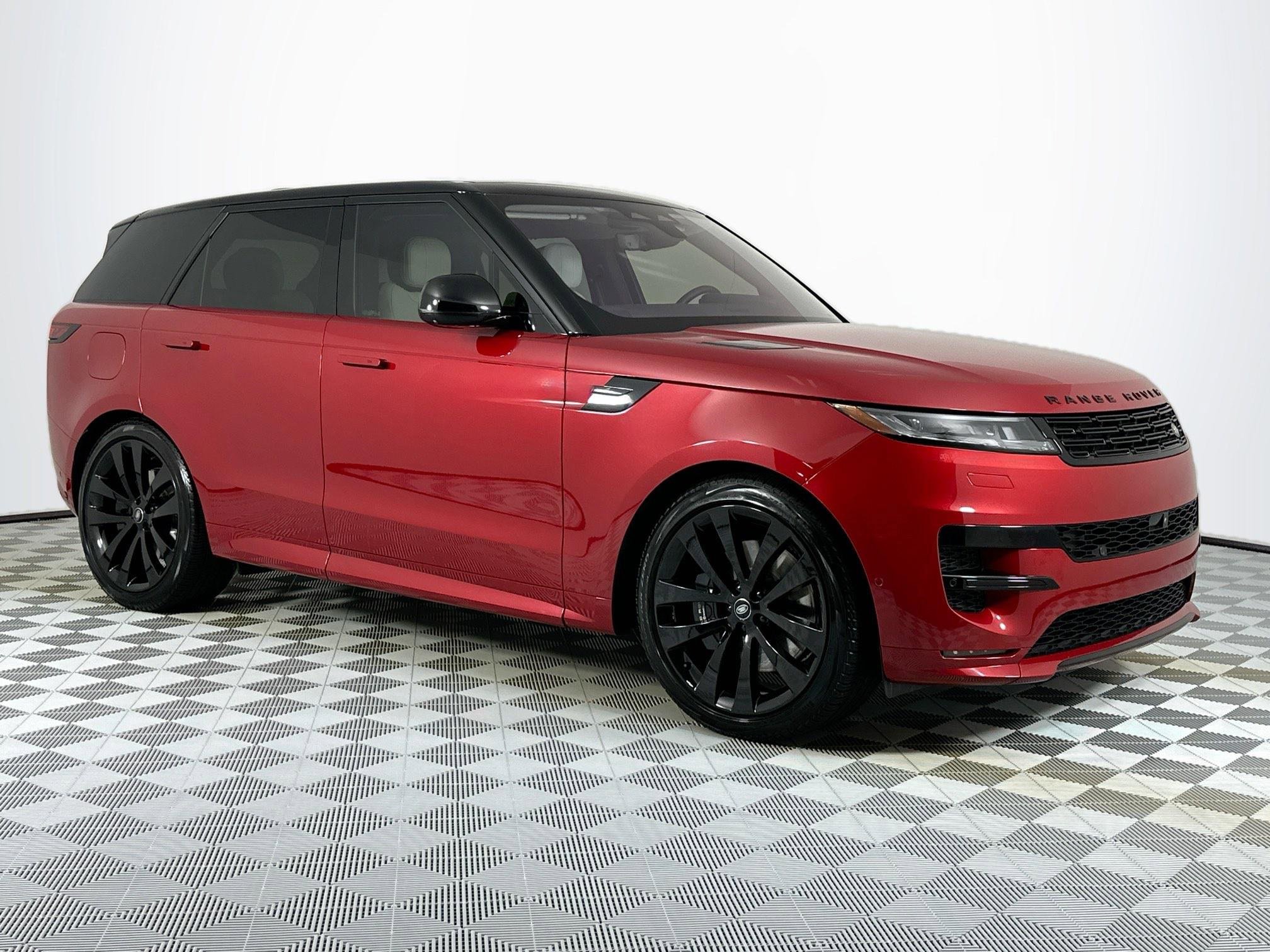 Used 2023 Land Rover Range Rover Sport First Edition image 3