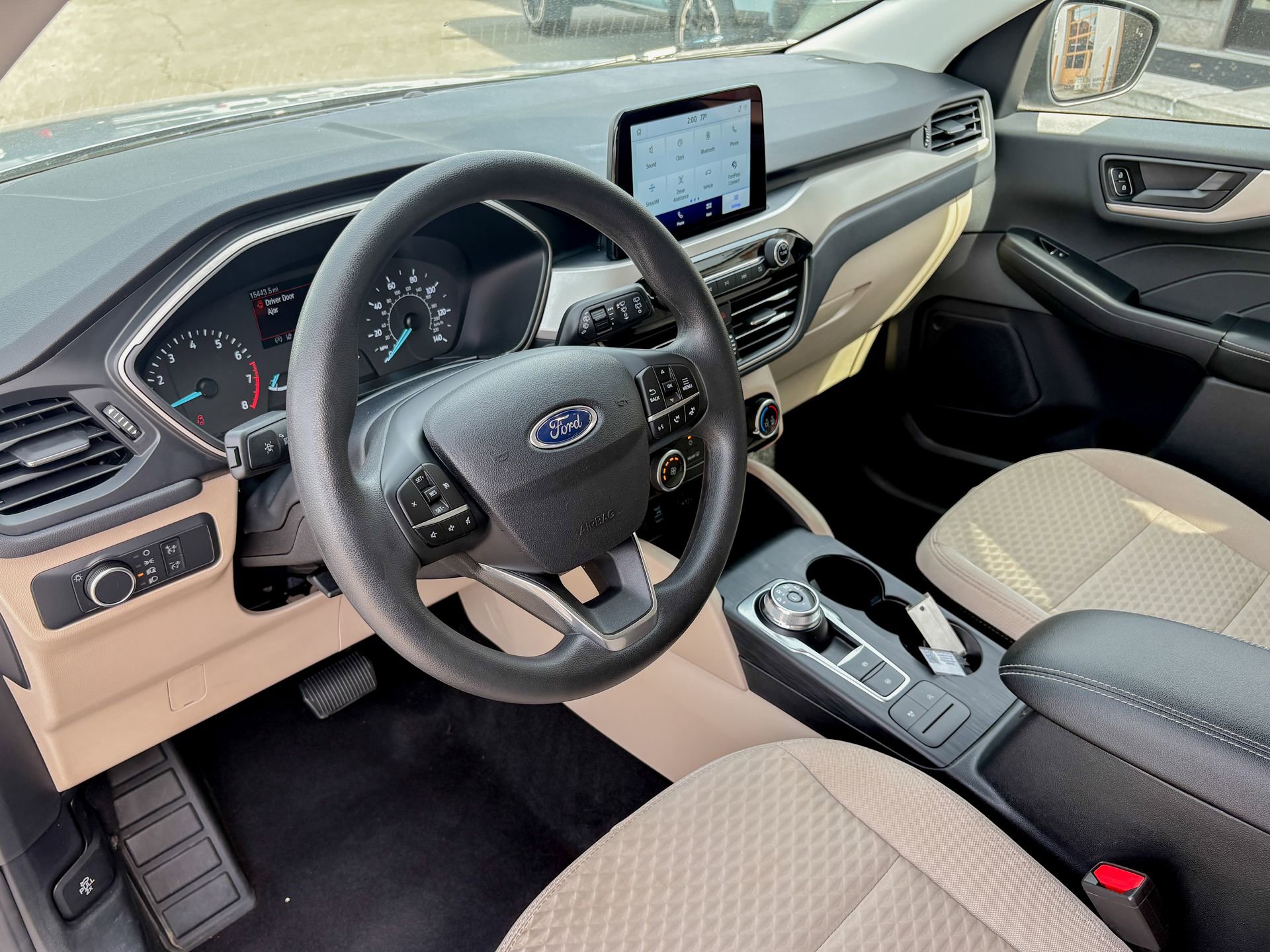 Used 2022 Ford Escape SE image 5