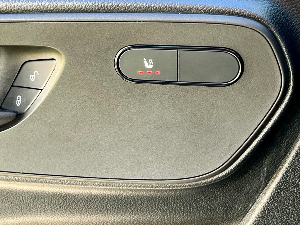 Used 2025 Mercedes-Benz Sprinter 2500 image 28