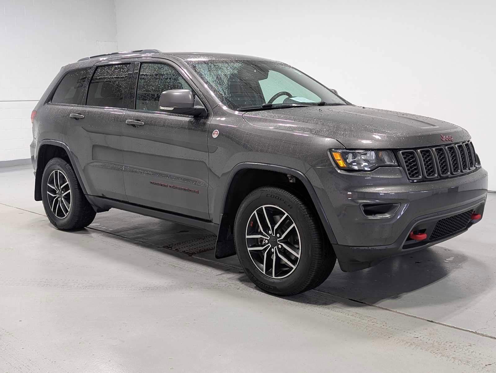 Used 2019 Jeep Grand Cherokee Trailhawk AWD/4WD image 6