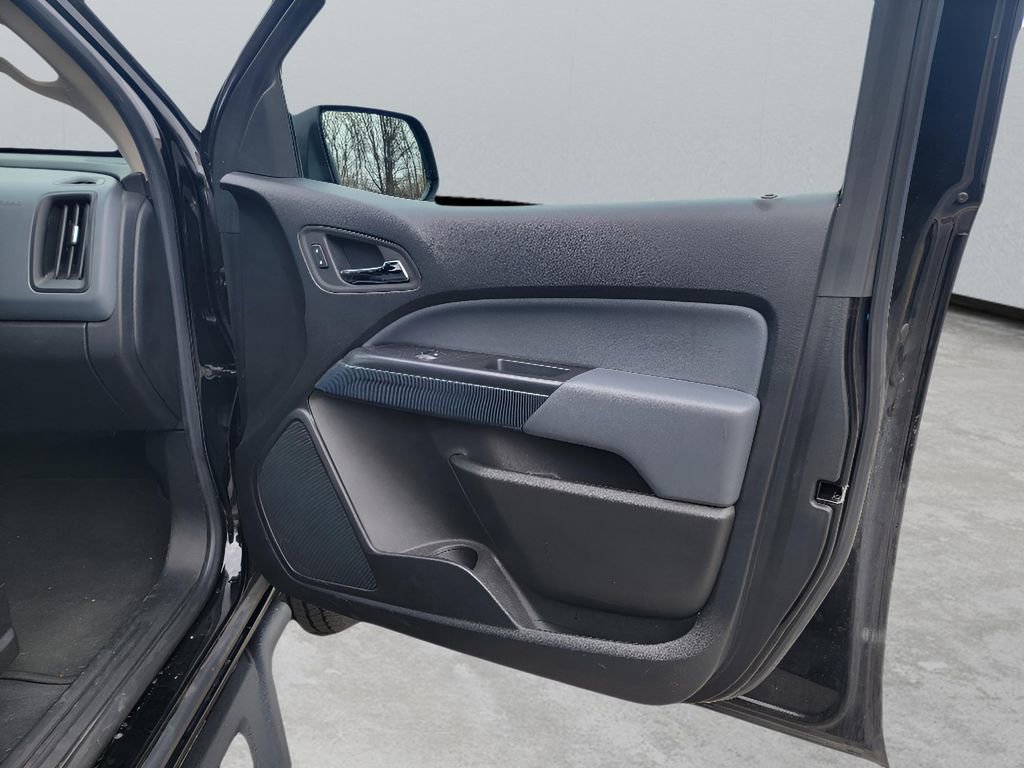 Used 2019 Chevrolet Colorado Z71 image 33