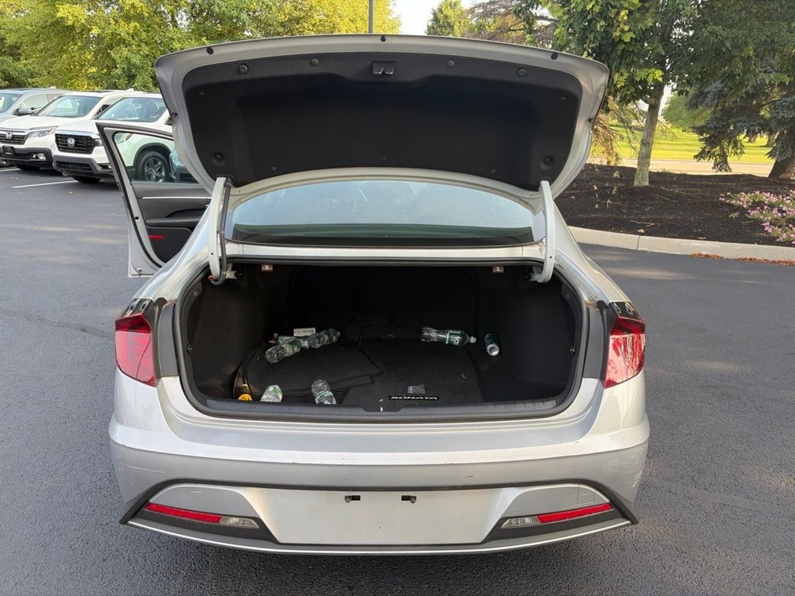 Used 2023 Hyundai Sonata SE FWD image 23