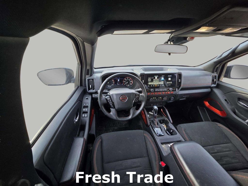 Used 2025 Nissan Frontier PRO-4X image 8