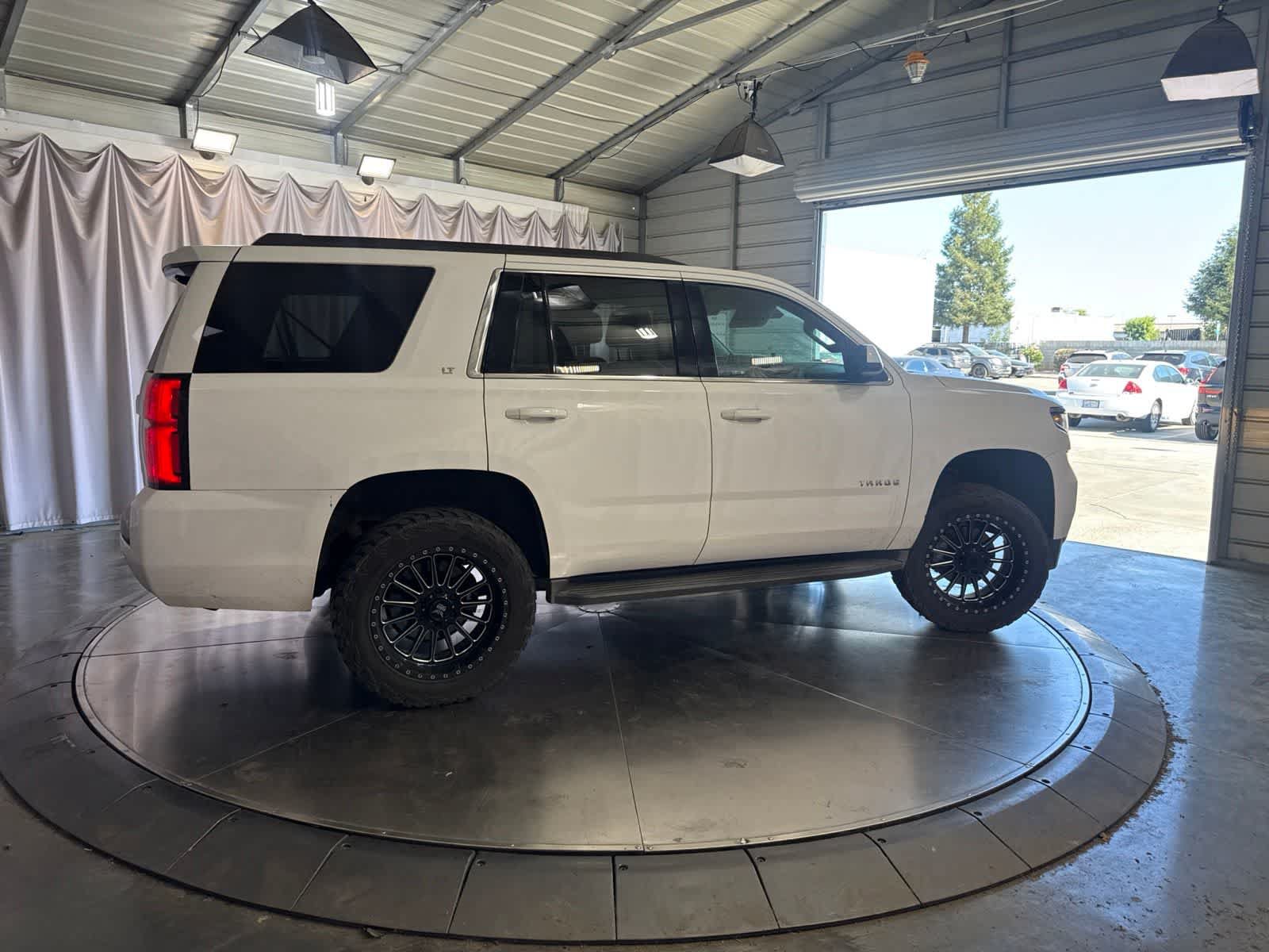 Used 2019 Chevrolet Tahoe LT AWD/4WD image 4