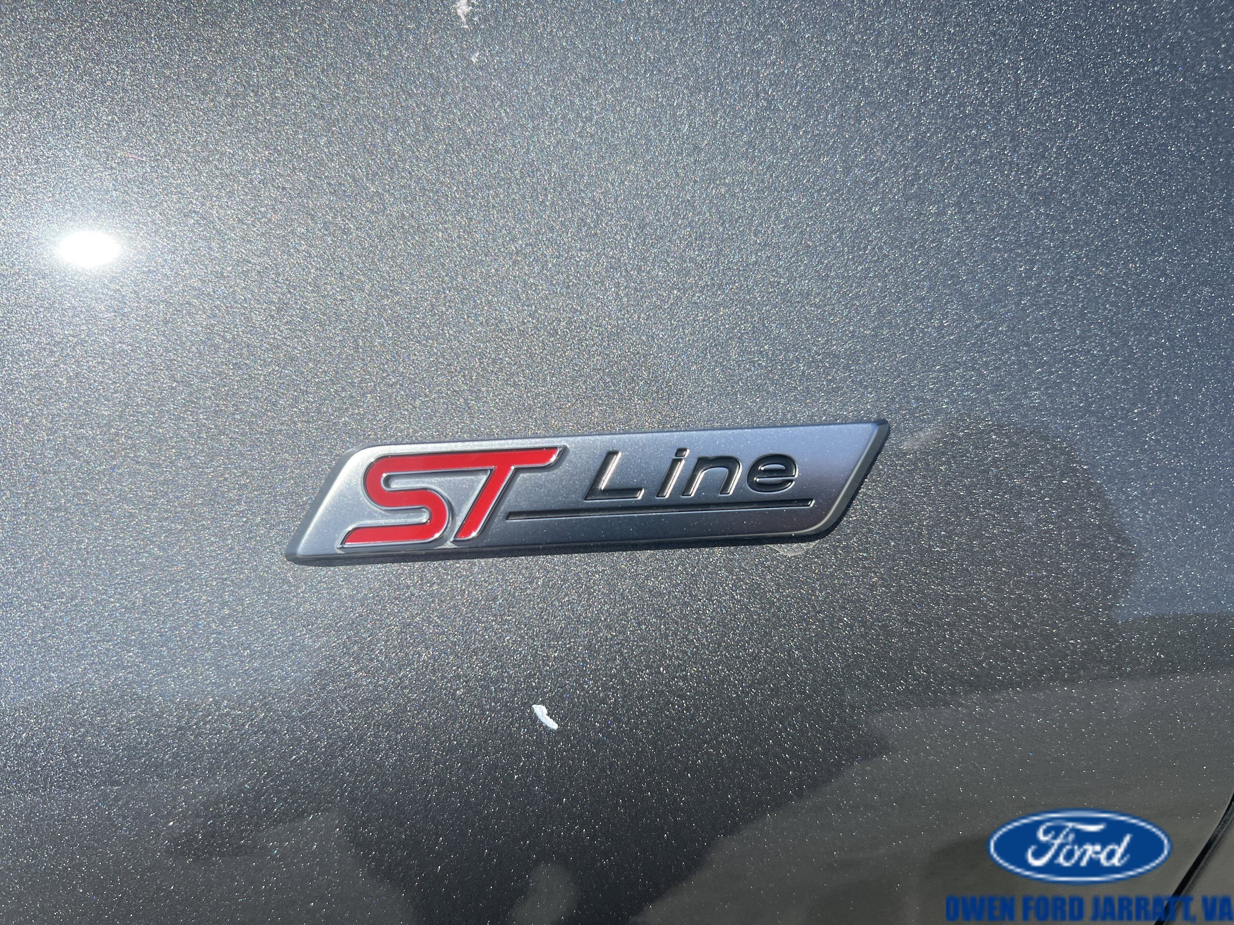 Used 2025 Ford Explorer ST-Line w/ Premium Package AWD/4WD image 16