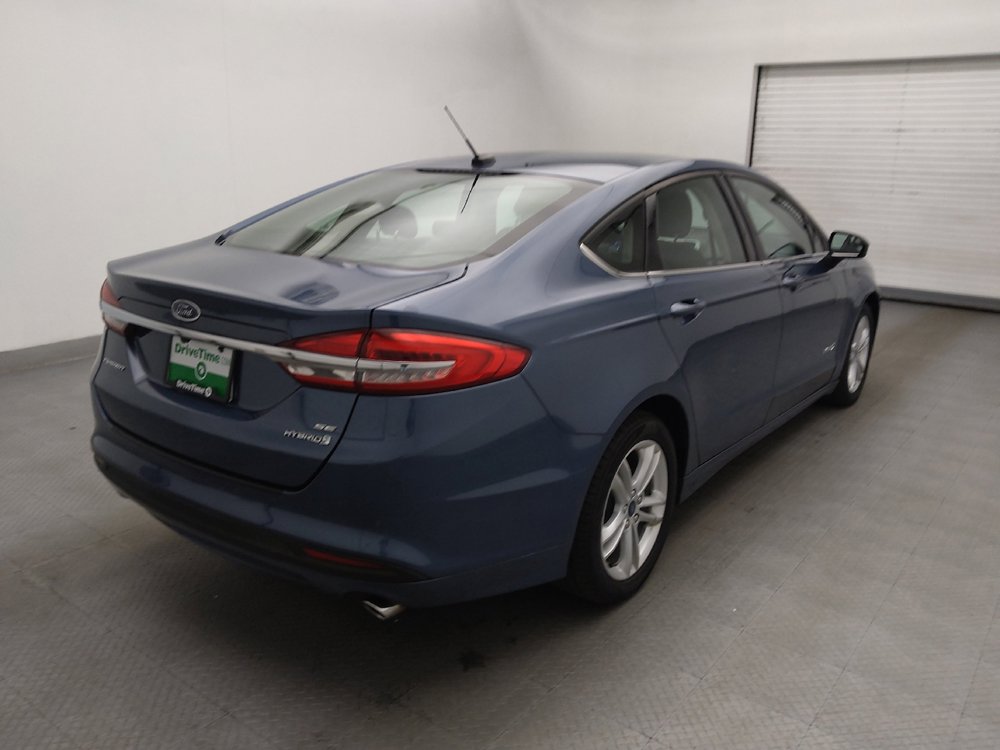 Used 2018 Ford Fusion SE FWD image 9