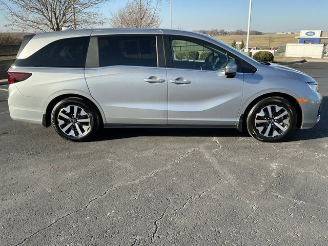 Used 2026 Honda Odyssey EX-L image 2