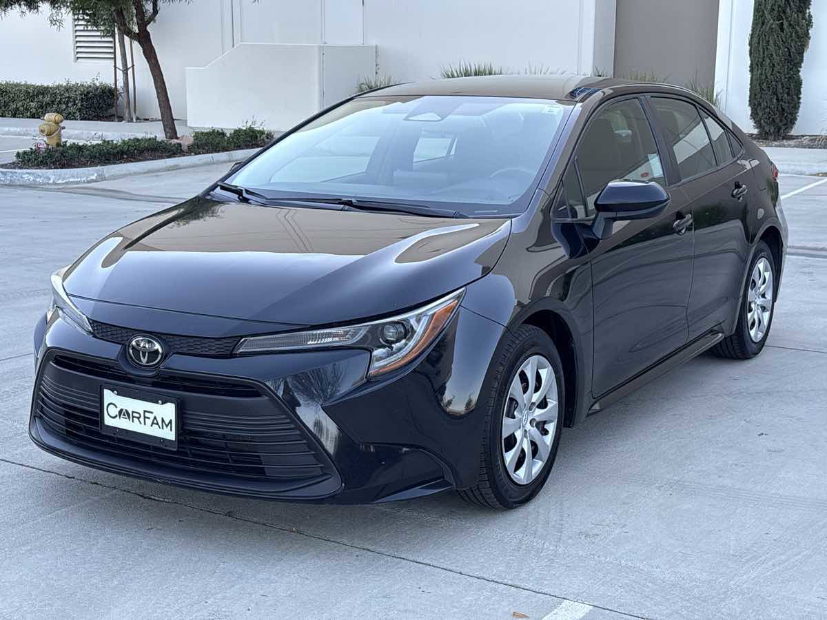 Used 2023 Toyota Corolla LE image 7