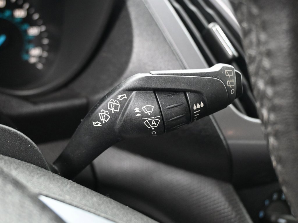 Used 2017 Ford Transit Connect XLT image 17