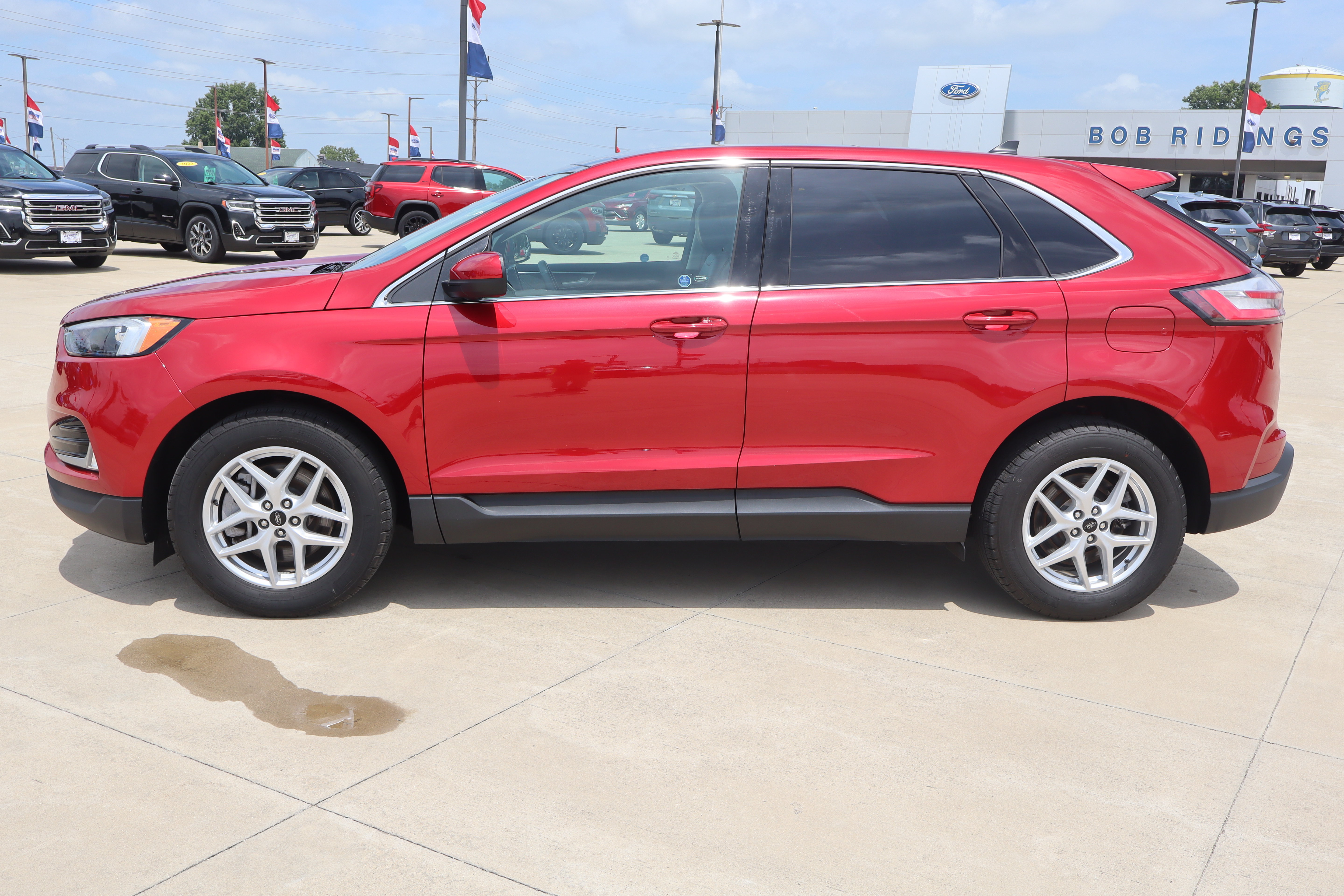 Used 2024 Ford Edge SEL w/ Convenience Package AWD/4WD image 9