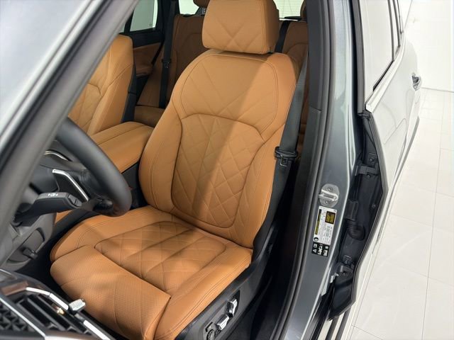 Used 2025 BMW X5 xDrive40i image 13