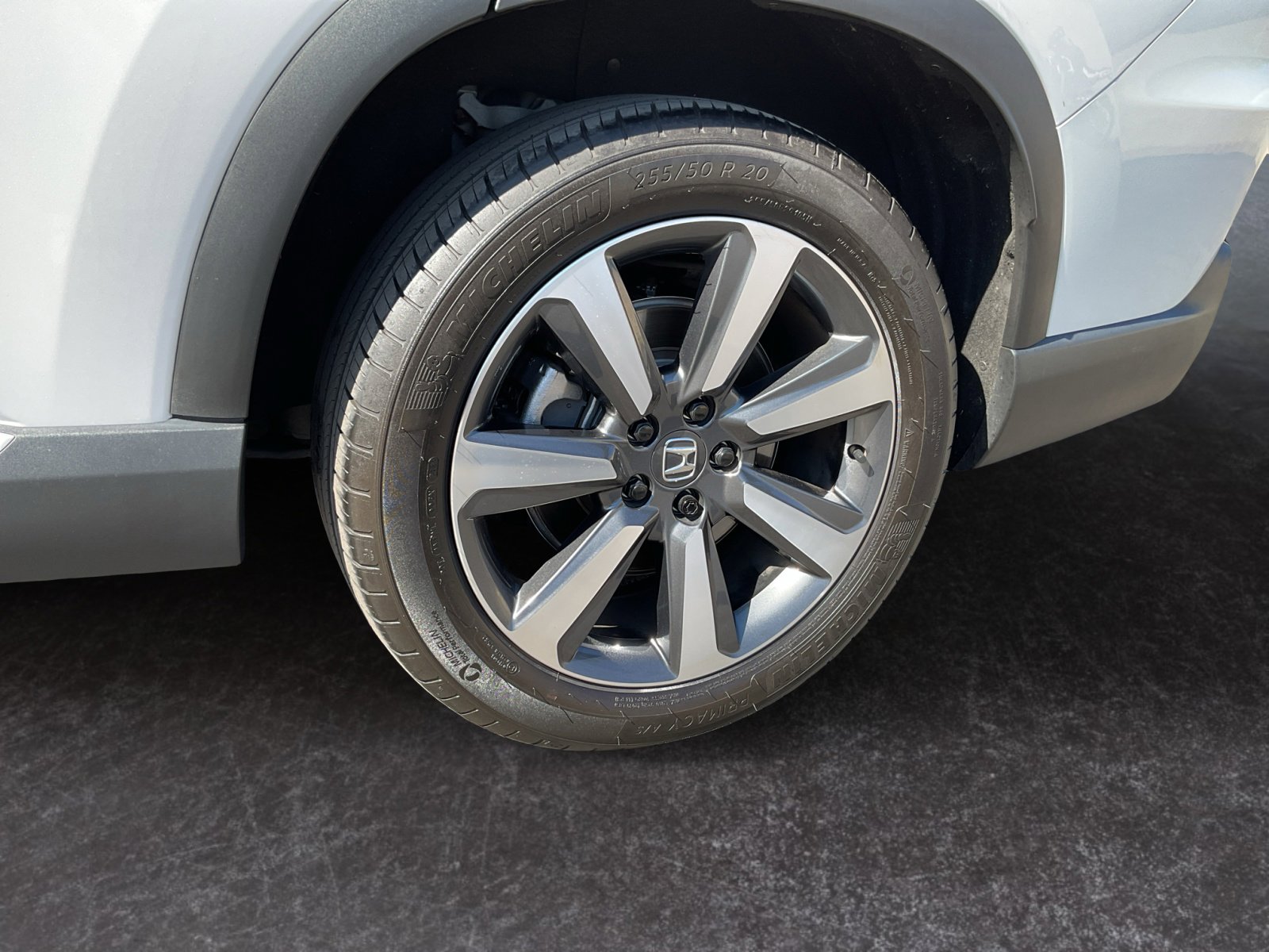 Used 2024 Honda Pilot Touring image 10