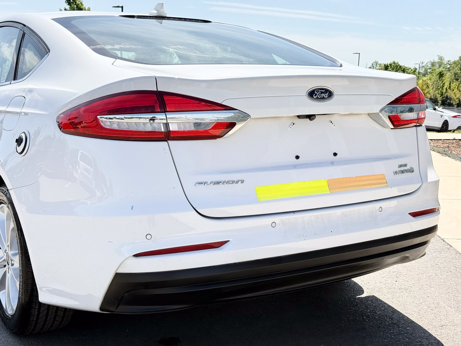 Used 2019 Ford Fusion SE FWD image 4