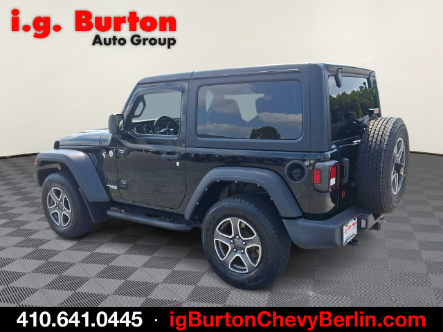 Used 2021 Jeep Wrangler Sport AWD/4WD image 4