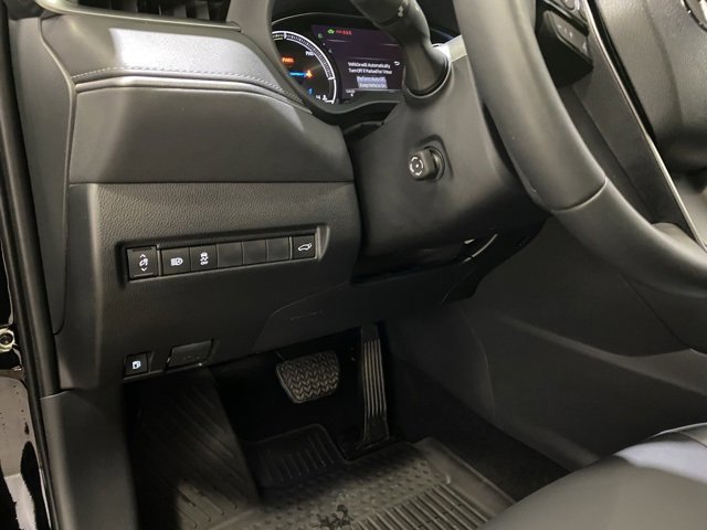 Certified 2024 Toyota Venza XLE image 16