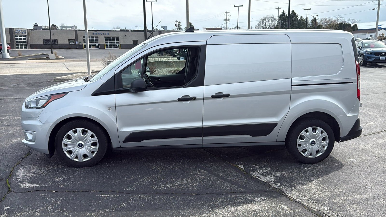 Used 2021 Ford Transit Connect XLT FWD image 4