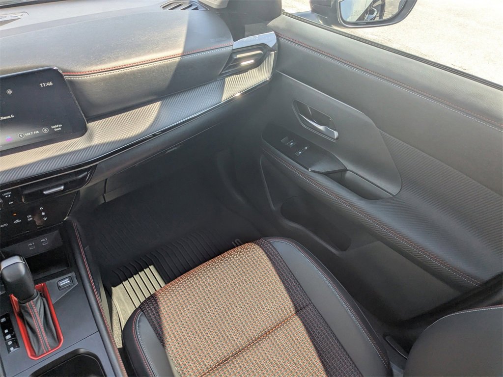 Used 2025 Nissan Kicks SR image 18