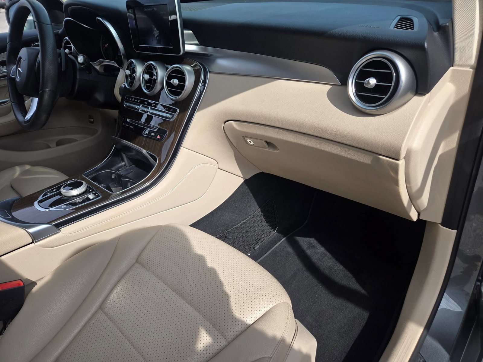 Used 2018 Mercedes-Benz GLC 300 image 20