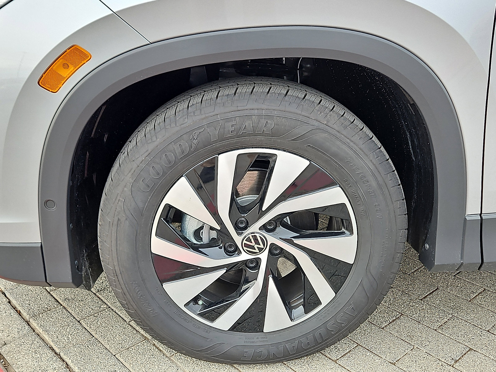 New 2026 Volkswagen Tiguan S image 6