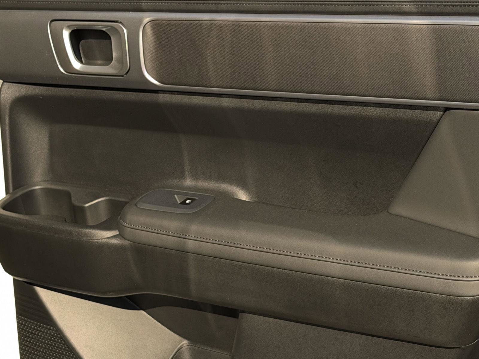 Certified 2026 Hyundai Santa Fe SEL image 24