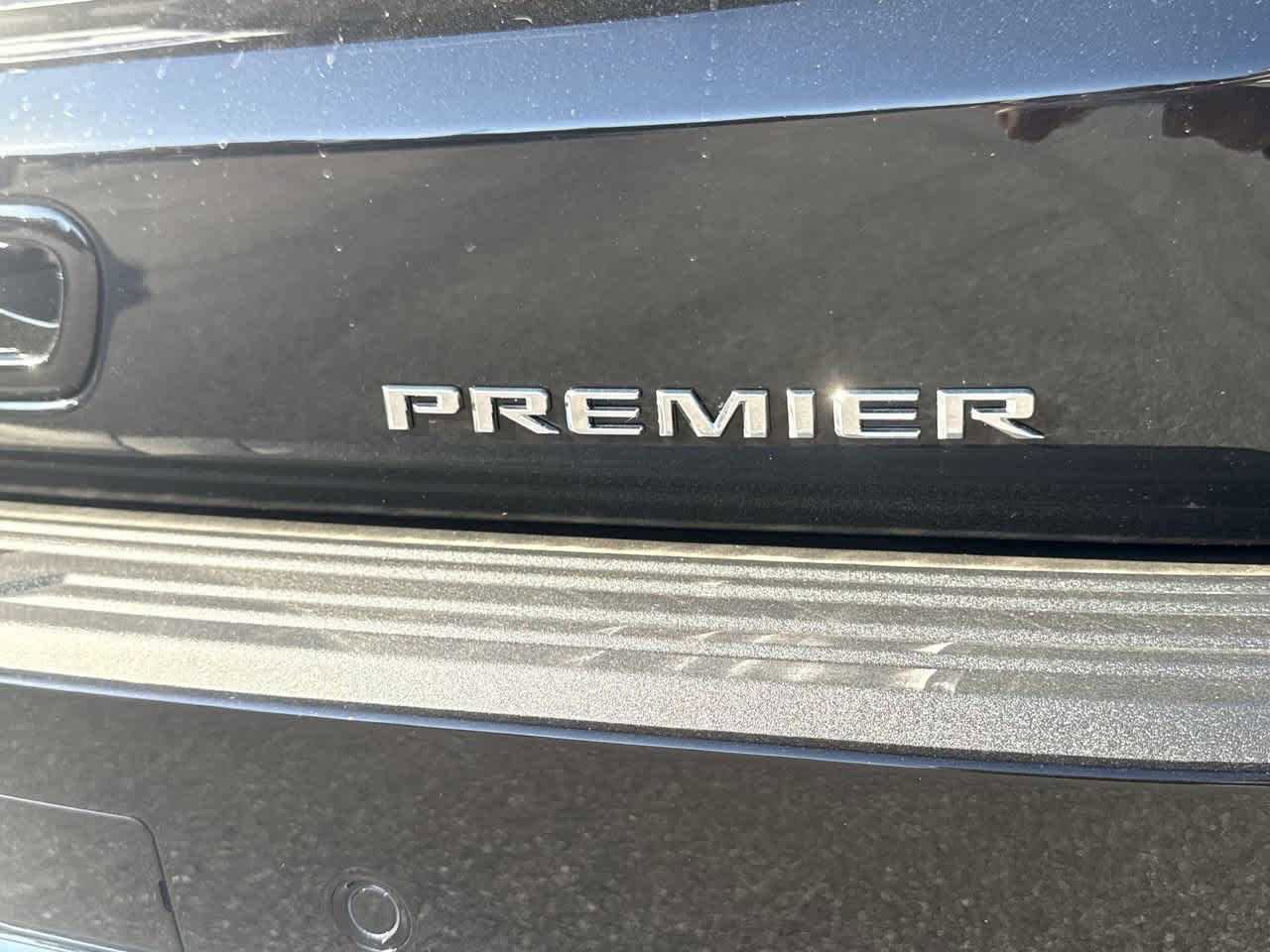 New 2026 Chevrolet Suburban Premier image 35