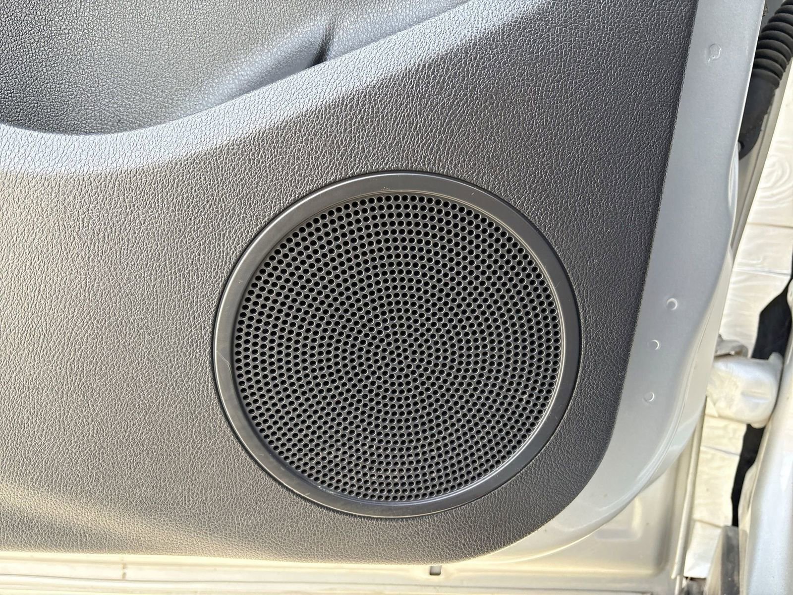 Used 2016 Ford Transit Connect XL image 30