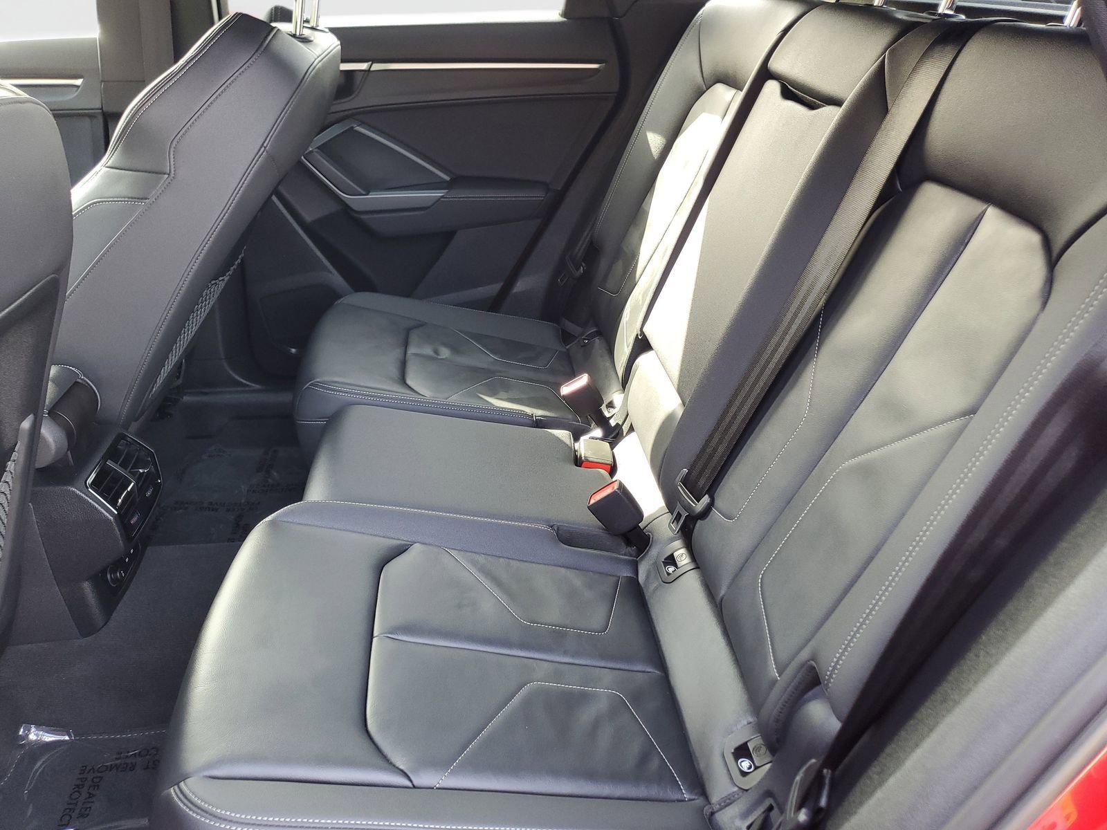 Used 2025 Audi Q3 2.0T Premium w/ Convenience Package image 15