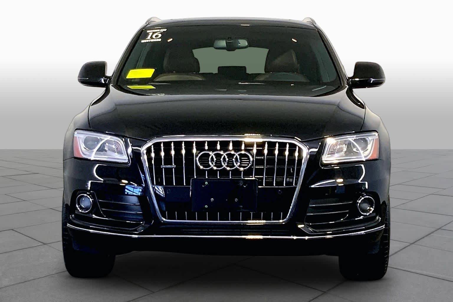Used 2016 Audi Q5 2.0T Premium Plus w/ Technology Package AWD/4WD image 4