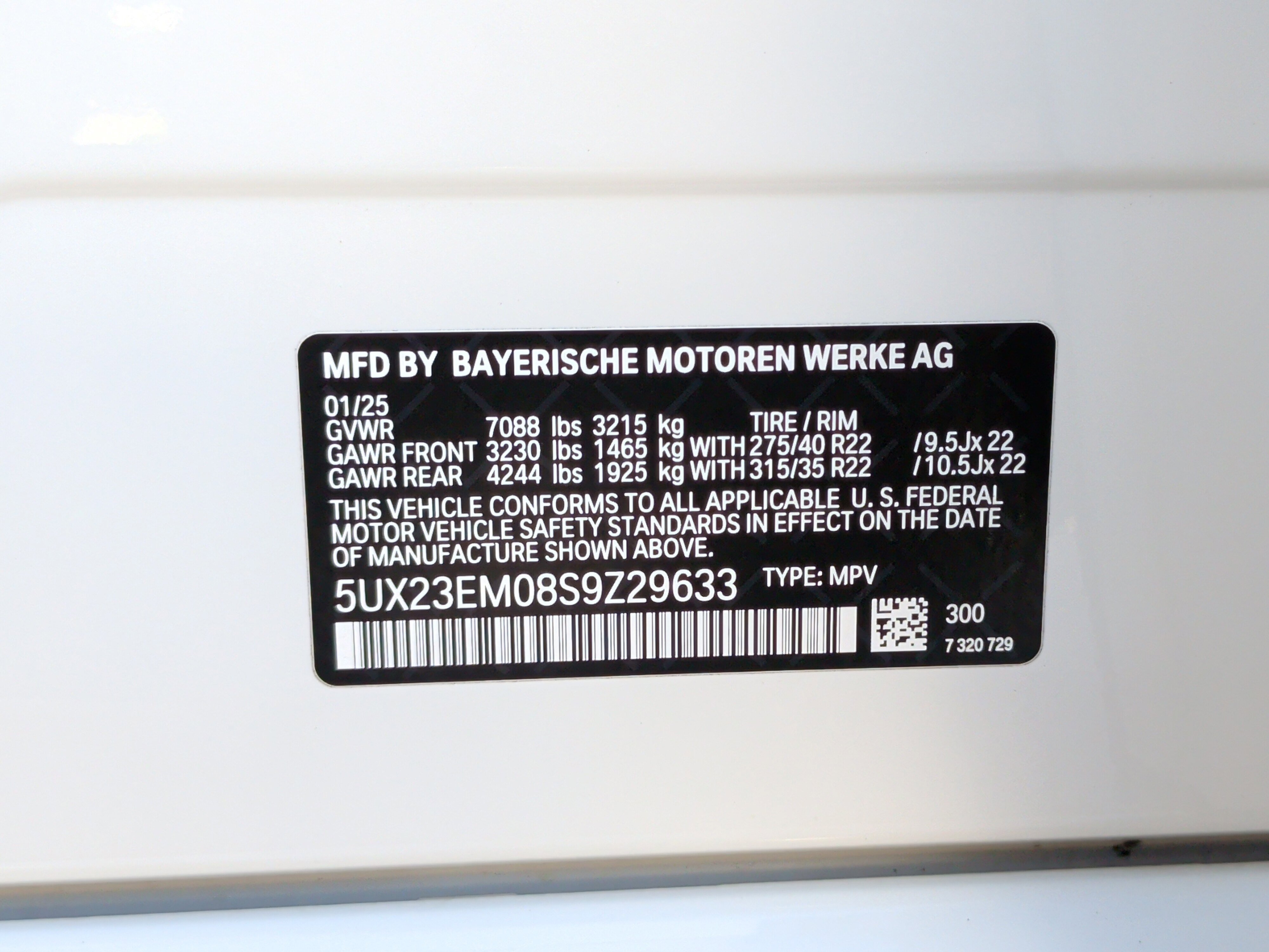 Certified 2025 BMW X7 xDrive40i w/ Premium Package image 36